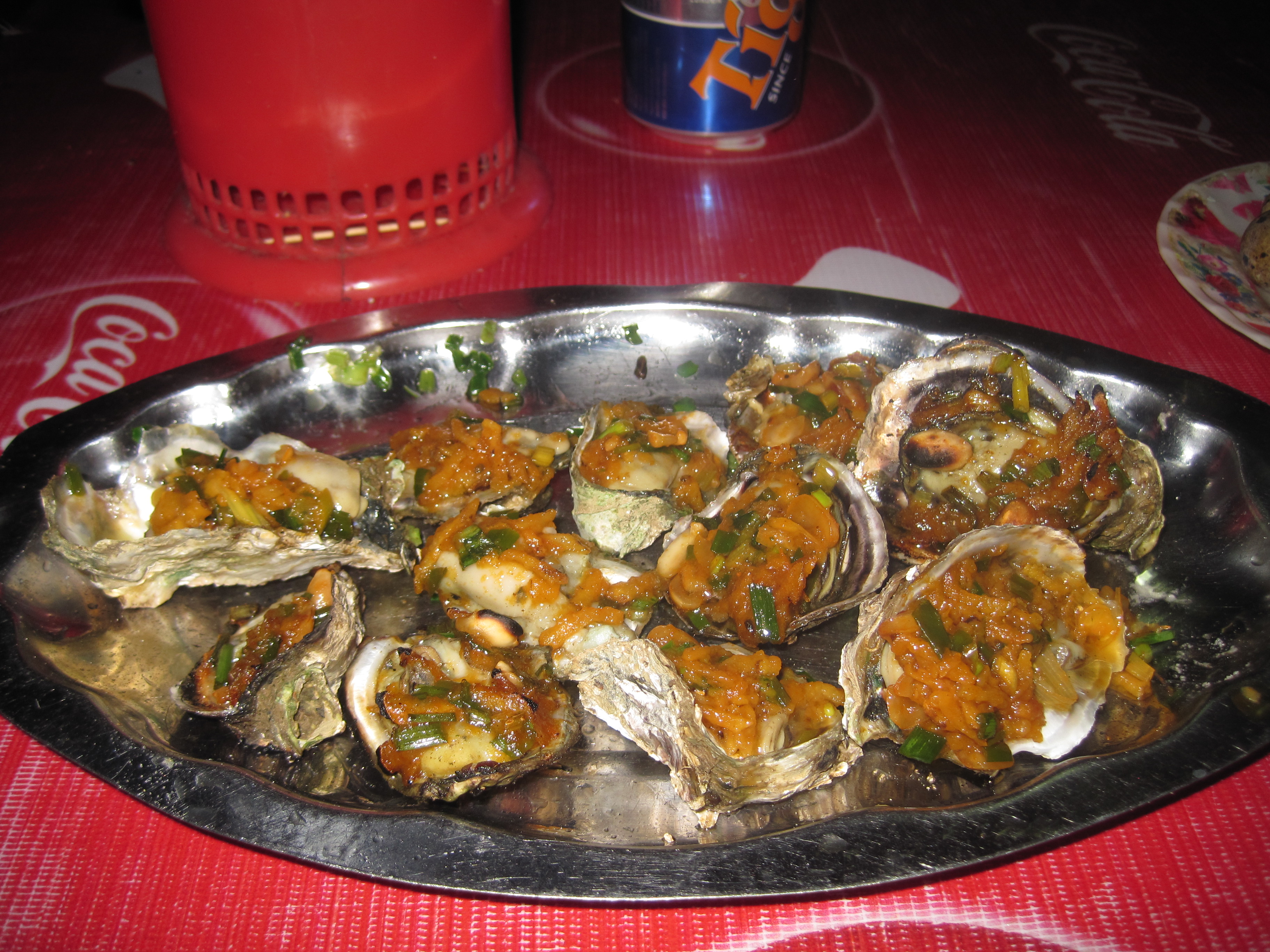 Østers i smør og peanøttsaus. Kjempe godt!