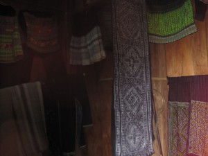 Hjemmelaget tøy av marihuana plante.