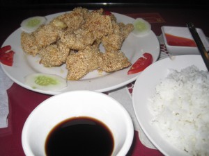 Innbakt blekksprut i sesamfrø. Kjempe godt.