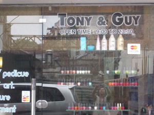 Tony & Guy i Hanoi.